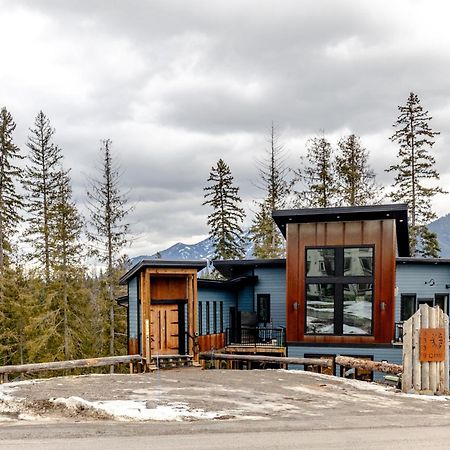 Ski In Ski Out With Huge Game Room And Hot Tub Fernie Zewnętrze zdjęcie