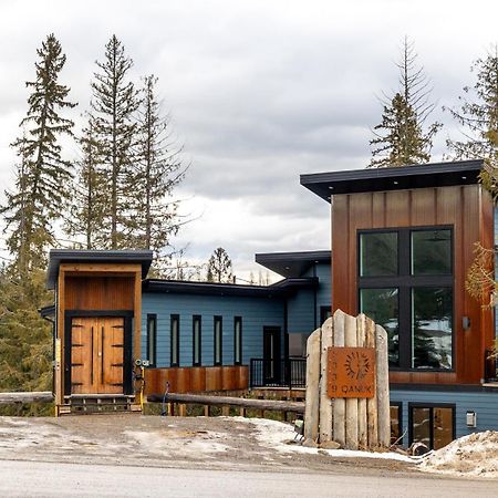 Ski In Ski Out With Huge Game Room And Hot Tub Fernie Zewnętrze zdjęcie