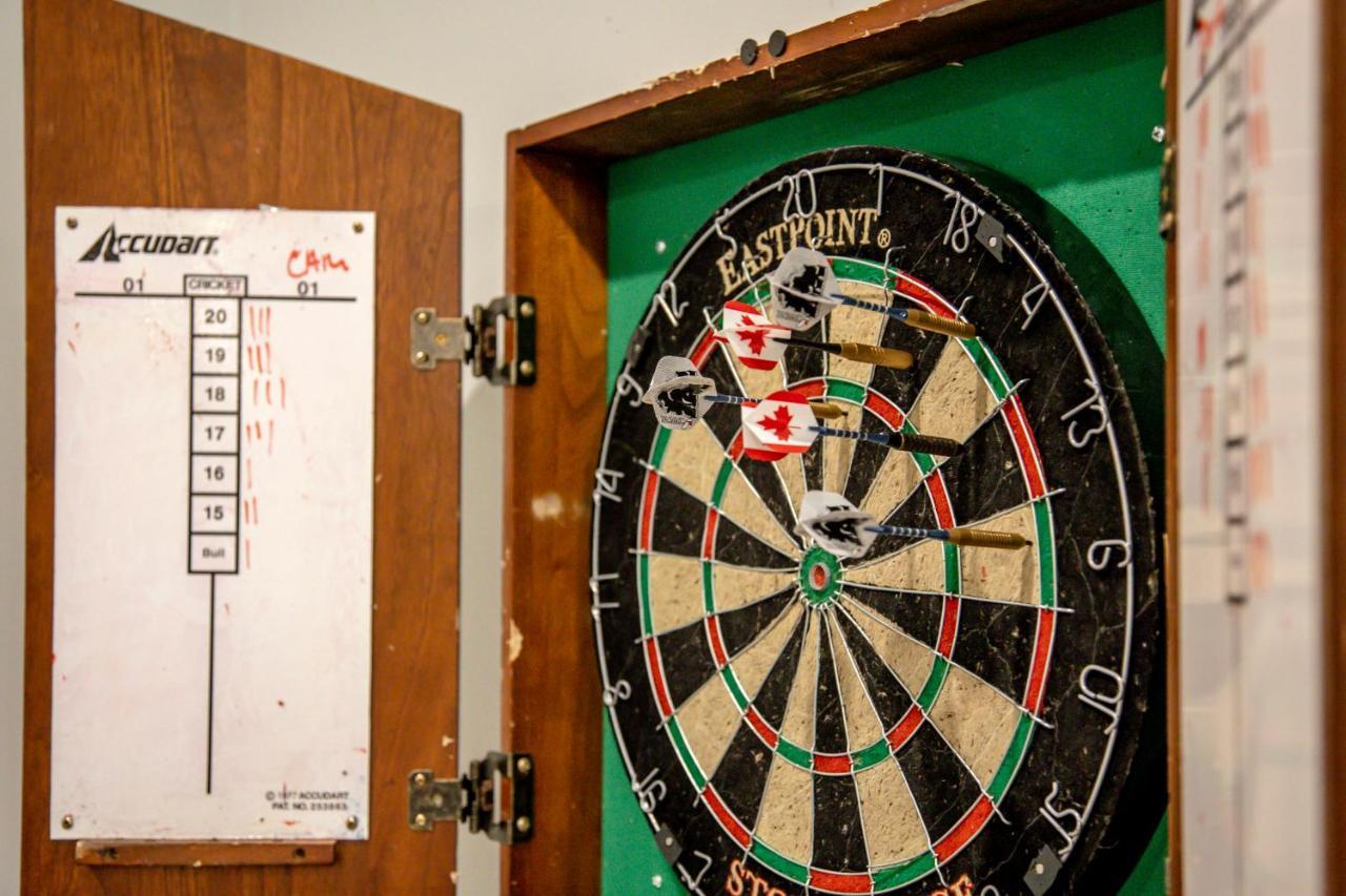 Ski In Ski Out With Huge Game Room And Hot Tub Fernie Zewnętrze zdjęcie